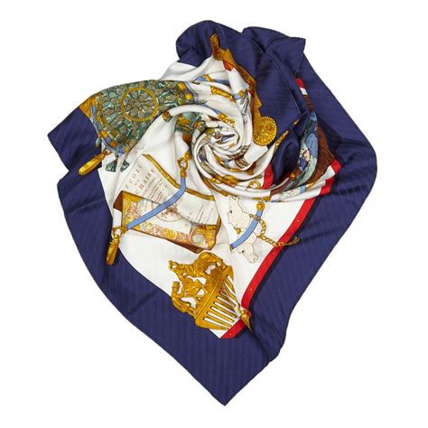 foulard hermes taille|where to buy Hermes scarves.